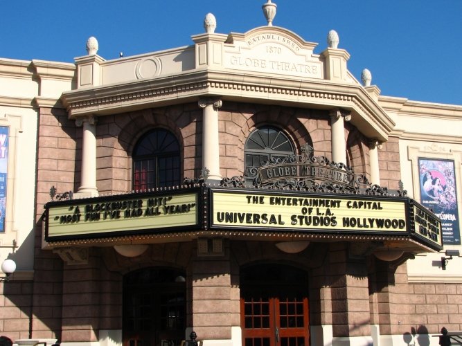 Globe Theatre, Universal Studios.jpg